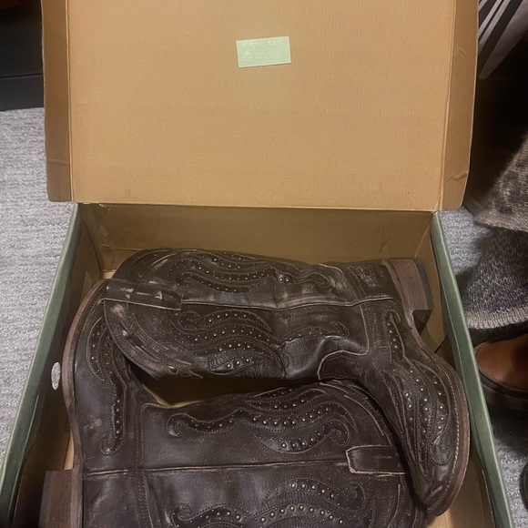 SOLD - Picture 6 of 9